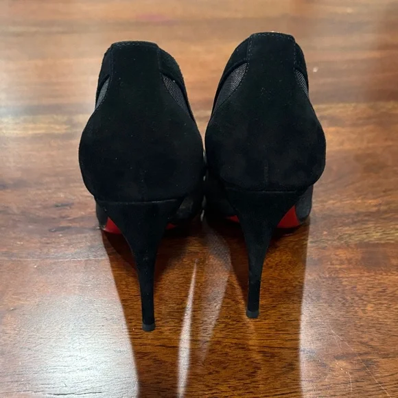 Christian Louboutin black suede pumps. - Picture 11 of 13